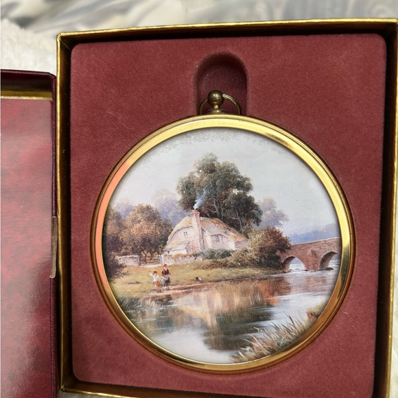 Peter Bates Miniatures. Christmas ornaments 2 count - Picture 2 of 6